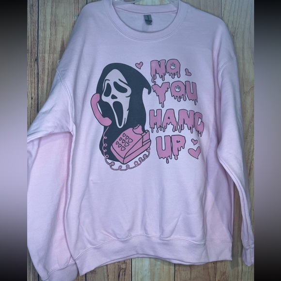 Scream No You Hang Up Scary Movie Crewneck Sweat Shirt Pink NEW - Picture 1 of 1